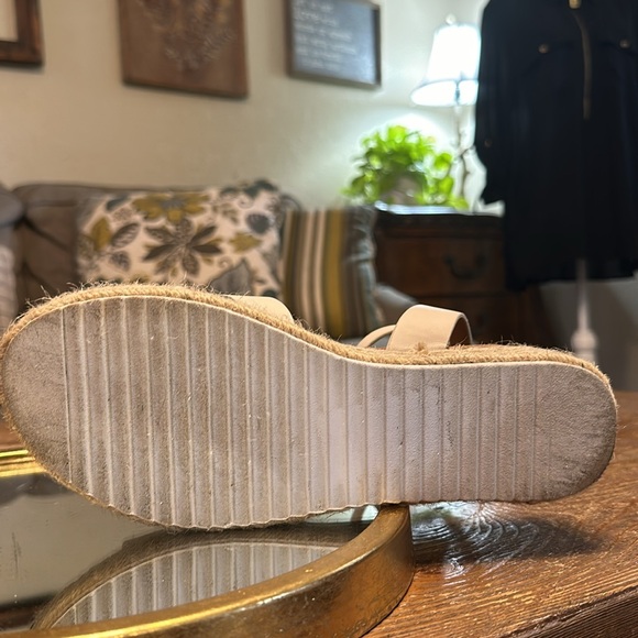 H Shape Pierre Dumas Like New Worn Once Nude Platform Adjustable Strap Ankle 8 - Picture 11 of 12